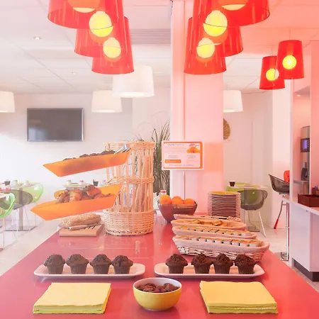 Ibis Styles Bordeaux Medard Hotel